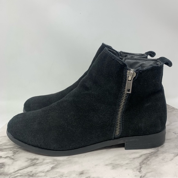 Steve Madden Reyna Suede Zip Detail Booties 8 Classic Moto Bohemian Minimalist - Picture 3 of 12